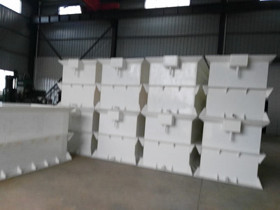 大量批發(fā)電鍍槽 湖南電解槽 長沙電鍍槽 樂海牌化學鍍成套設(shè)備 訂做化學鍍成套設(shè)備 PP化學鍍成套設(shè)備 塑料化學鍍成套設(shè)備圖片_高清圖_細節(jié)圖